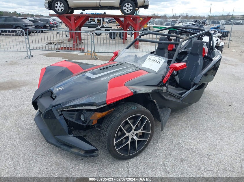 VIN 57XAAPFA7K8131092 2019 POLARIS SLINGSHOT SL