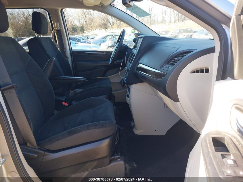 2019 DODGE GRAND CARAVAN SE - 2C4RDGBG4KR624410