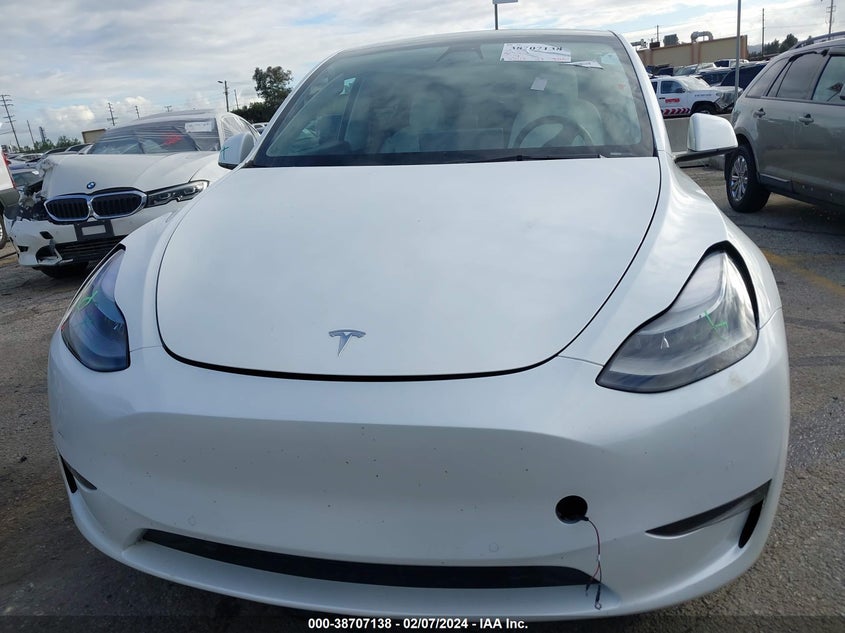VIN 7SAYGDEF1NF324668 2022 TESLA MODEL Y PERFORMANCE DUAL MOTOR ALL-WHEEL DRIVE