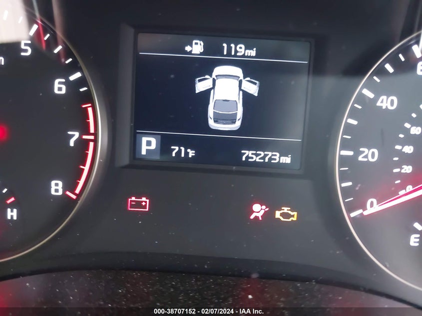 2018 KIA CADENZA PREMIUM KNALB4J17J5097219