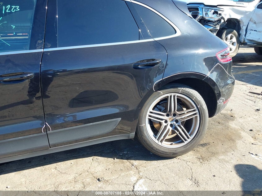 2018 PORSCHE MACAN S - WP1AB2A54JLB30429