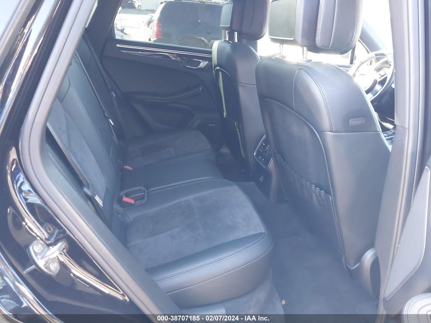 2018 PORSCHE MACAN S - WP1AB2A54JLB30429