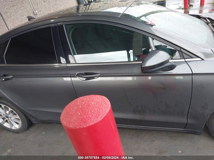 VIN 3FA6P0LU5LR223004 2020 FORD FUSION SE