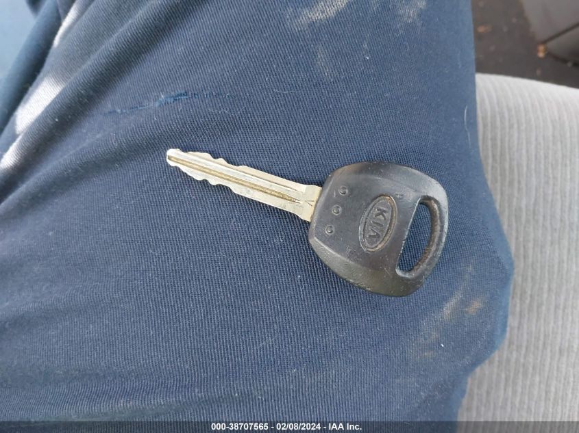 2010 Kia Sedona Lx VIN: KNDNGAC35A6349860 Lot: 38707565