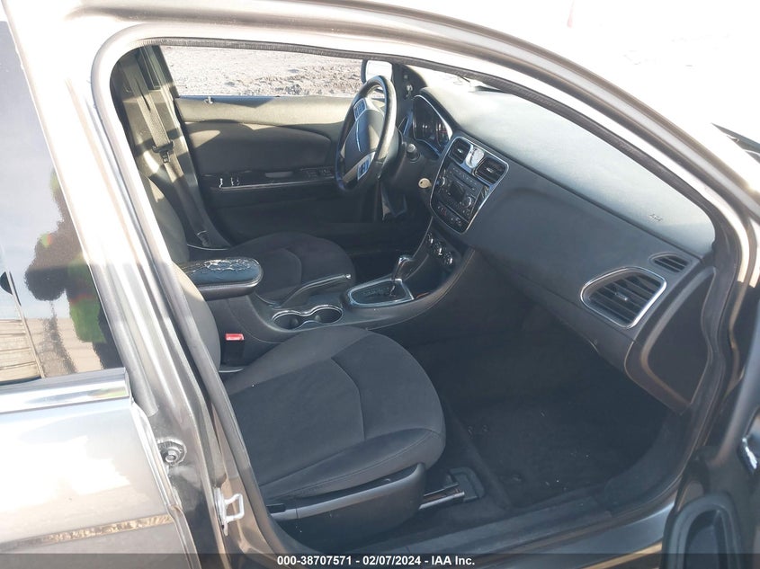 2013 CHRYSLER 200 TOURING - 1C3CCBBBXDN578277