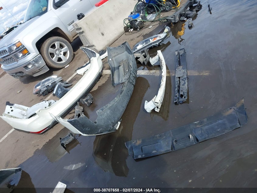 2018 NISSAN ROGUE SV - KNMAT2MV0JP514226