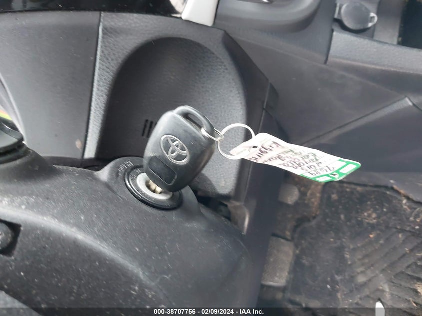 2015 TOYOTA COROLLA LE - 2T1BURHE3FC343885