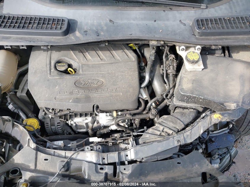 VIN 1FMCU9GD8HUB97823 2017 FORD ESCAPE SE