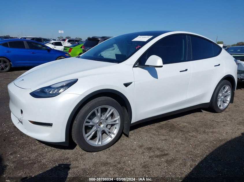 VIN 7SAYGDEE7PA093380 2023 TESLA MODEL Y