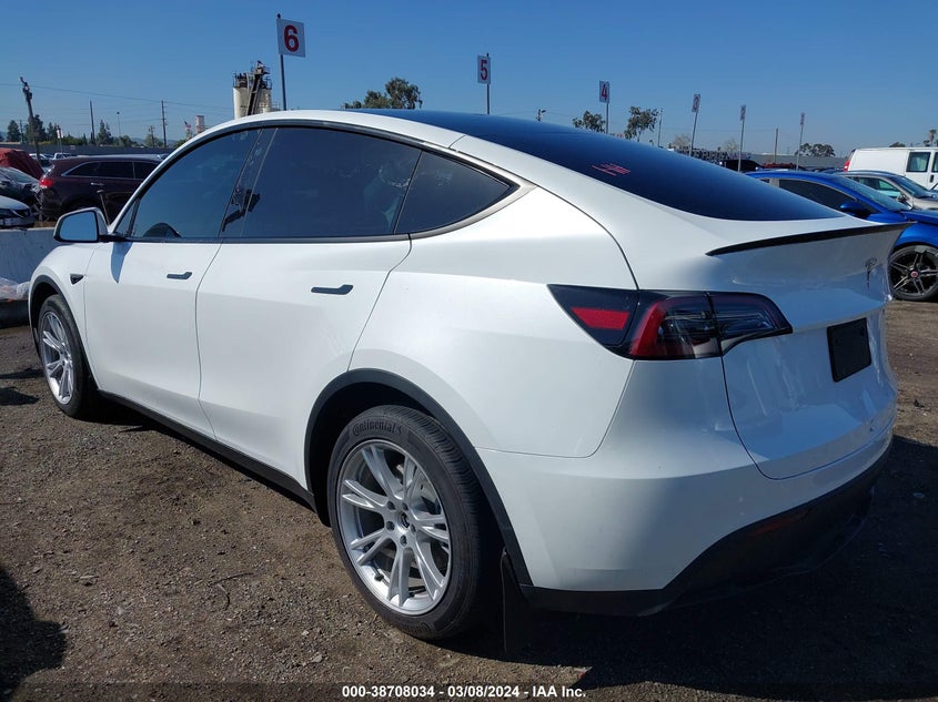 VIN 7SAYGDEE7PA093380 2023 TESLA MODEL Y