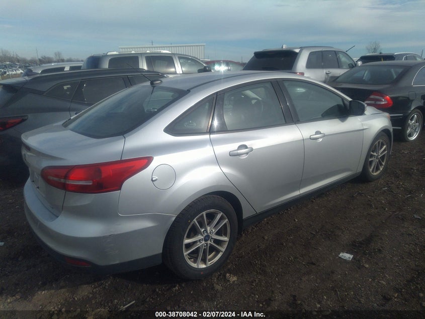 VIN 1FADP3F2XHL231611 2017 FORD FOCUS SE