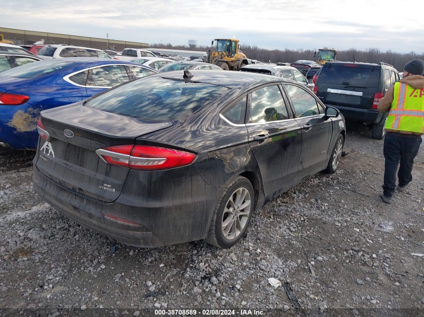 2019 FORD FUSION HYBRID SE VIN: 3FA6P0LU7KR210558