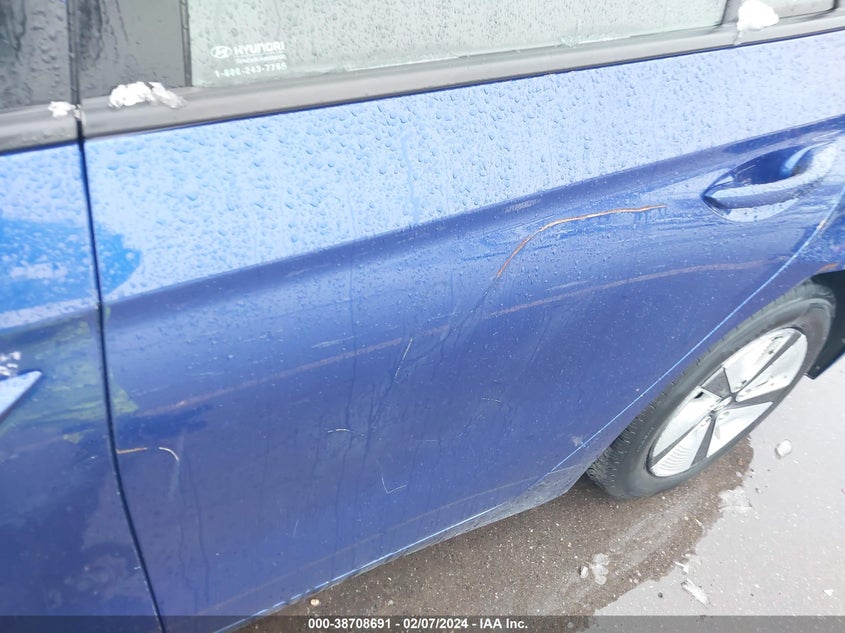 VIN KMHC65LC9KU113841 2019 HYUNDAI IONIQ HYBRID BLUE