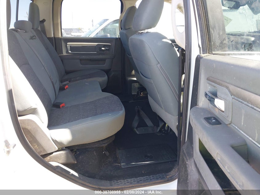 2019 RAM 1500 CLASSIC SLT - 1C6RR6TT7KS712185