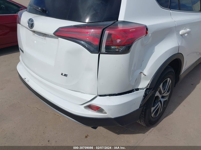 2018 TOYOTA RAV4 LE - JTMZFREV2JJ748775
