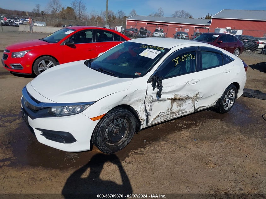 VIN 19XFC2F55JE040809 2018 HONDA CIVIC LX