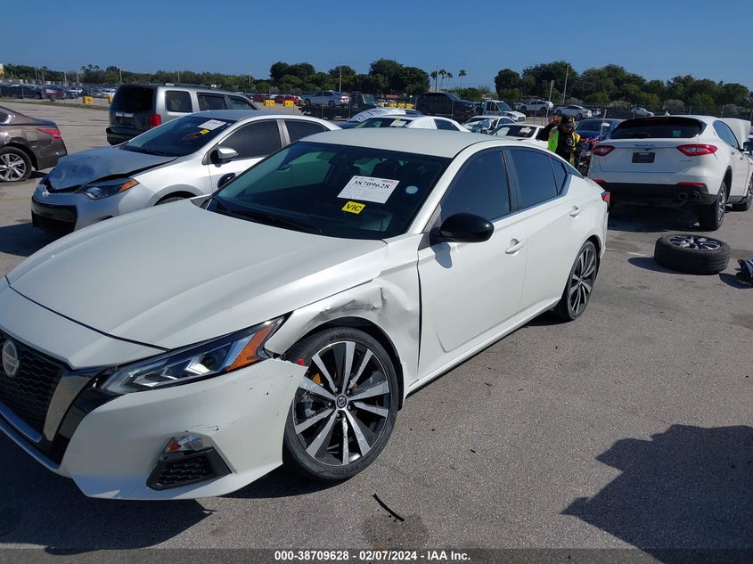 VIN 1N4BL4CV4LC267410 2020 NISSAN ALTIMA SR