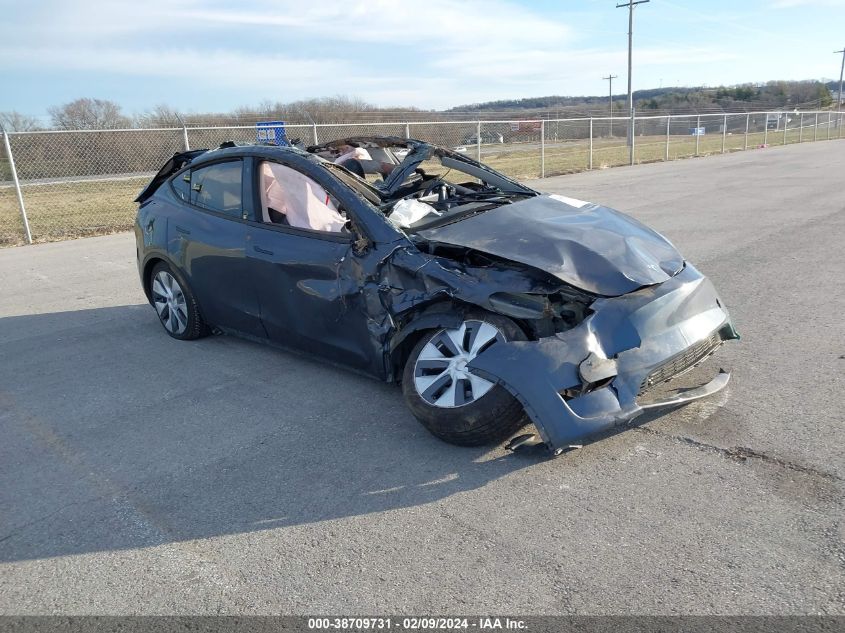 2023 TESLA MODEL Y - 7SAYGDEF1PA048850