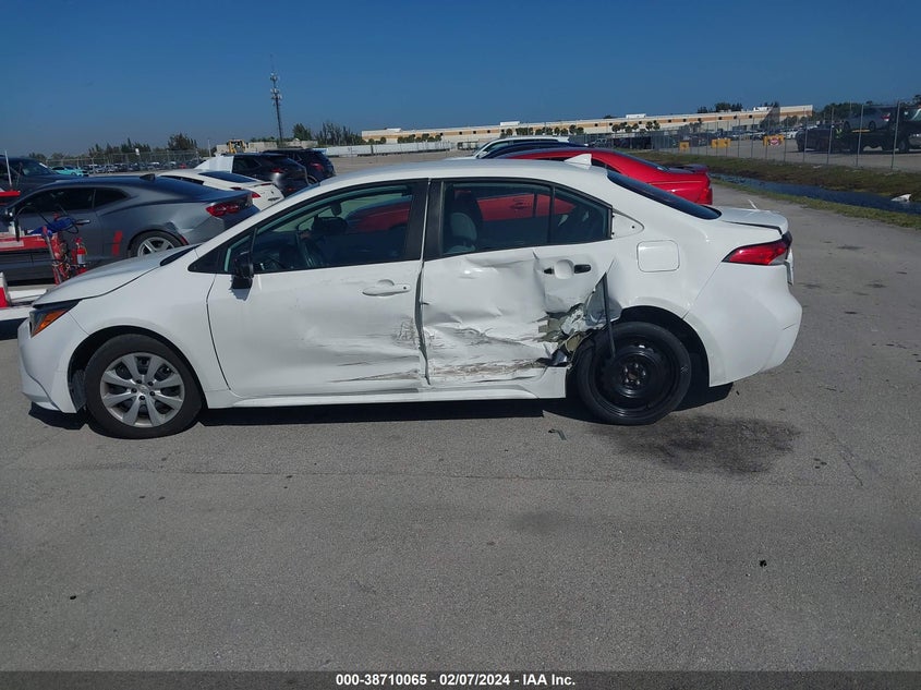 VIN 5YFEPMAE0MP187027 2021 TOYOTA COROLLA LE