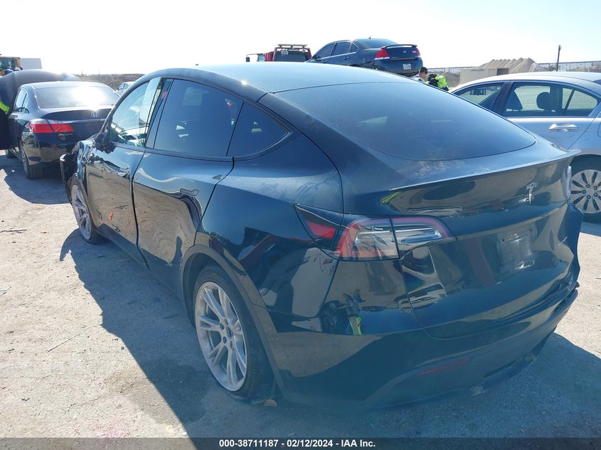 2021 TESLA MODEL Y U   U(VIN: 5YJYGDEE8MF204451