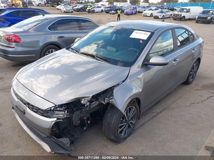 VIN 3KPF24AD6PE519939 2023 KIA FORTE LXS