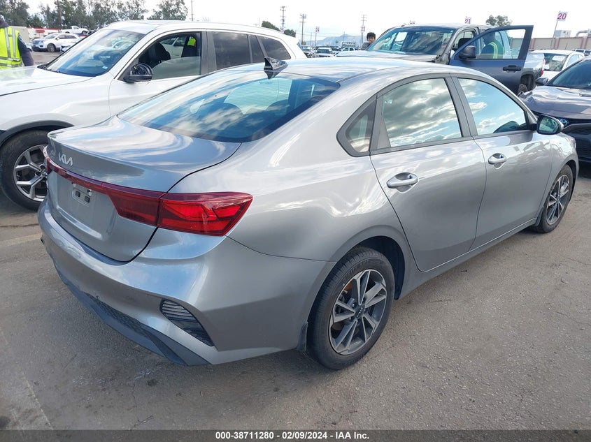 VIN 3KPF24AD6PE519939 2023 KIA FORTE LXS