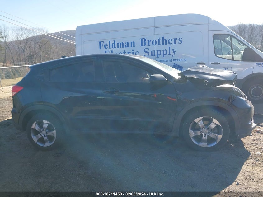 VIN 3CZRU6H32JG720694 2018 HONDA HR-V LX