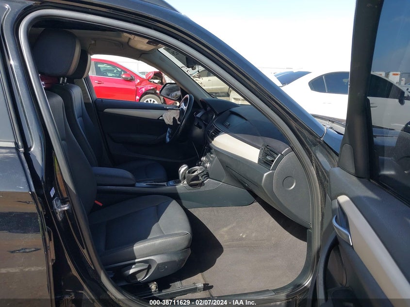 2015 BMW X1 Sdrive28I VIN: WBAVM1C50FVW57431 Lot: 38711629