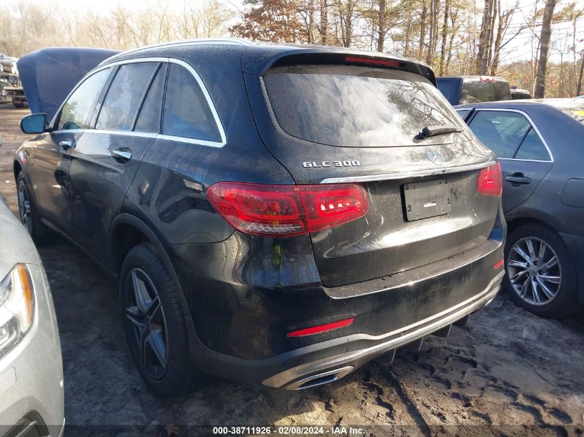 W1N0G8EB6NV330863 Mercedes-Benz GLC-Class 4MATIC SUV 3