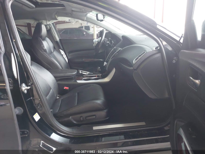 VIN 19UUB1F34HA008936 2017 ACURA TLX
