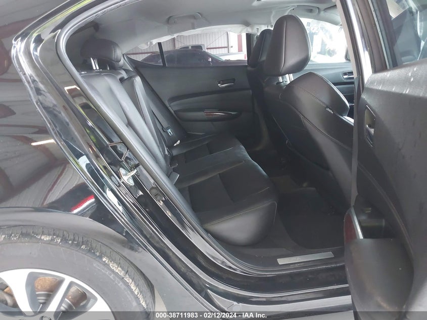 VIN 19UUB1F34HA008936 2017 ACURA TLX
