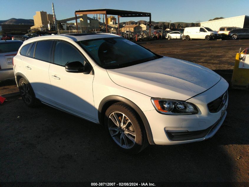 2016 Volvo V60 Cross Country T5 VIN: YV4612HK8G1003271 Lot: 38712007