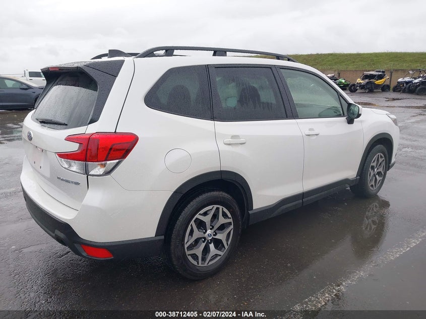 VIN JF2SKADC9RH429800 2024 SUBARU FORESTER PREMIUM
