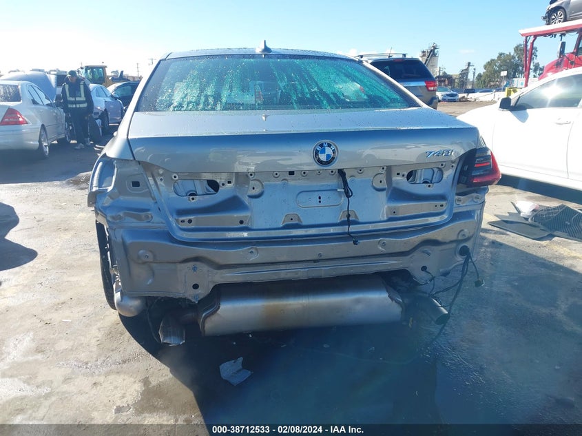 VIN WBA7T2C00NCK17564 2022 BMW 740I
