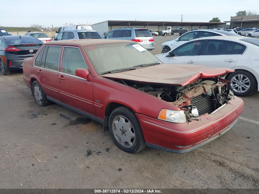 1998 Volvo S90 VIN: YV1KS9605W1125605 Lot: 38712574