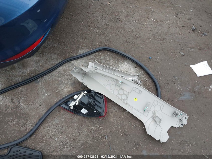 2015 VOLKSWAGEN GOLF SPORTWAGEN TDI SE 4-DOOR - 3VWCA7AU5FM508794