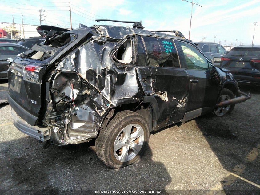 VIN JTMW1RFV1KD512103 2019 TOYOTA RAV4 XLE