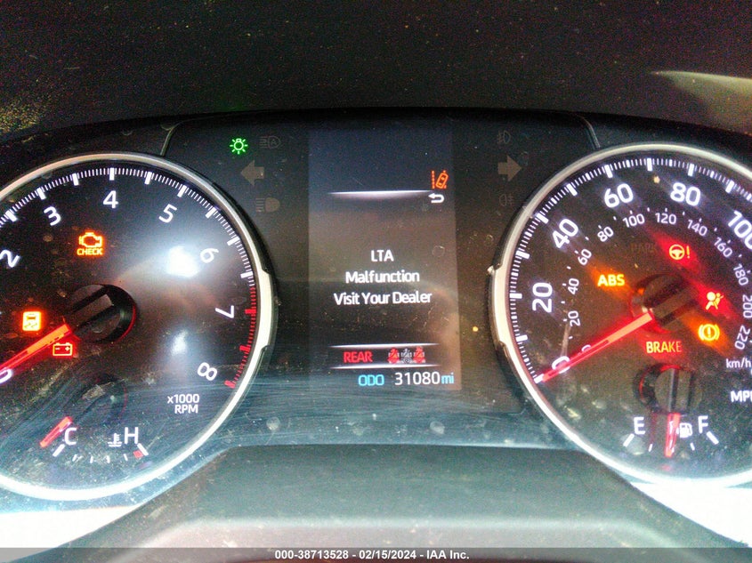 VIN JTMW1RFV1KD512103 2019 TOYOTA RAV4 XLE