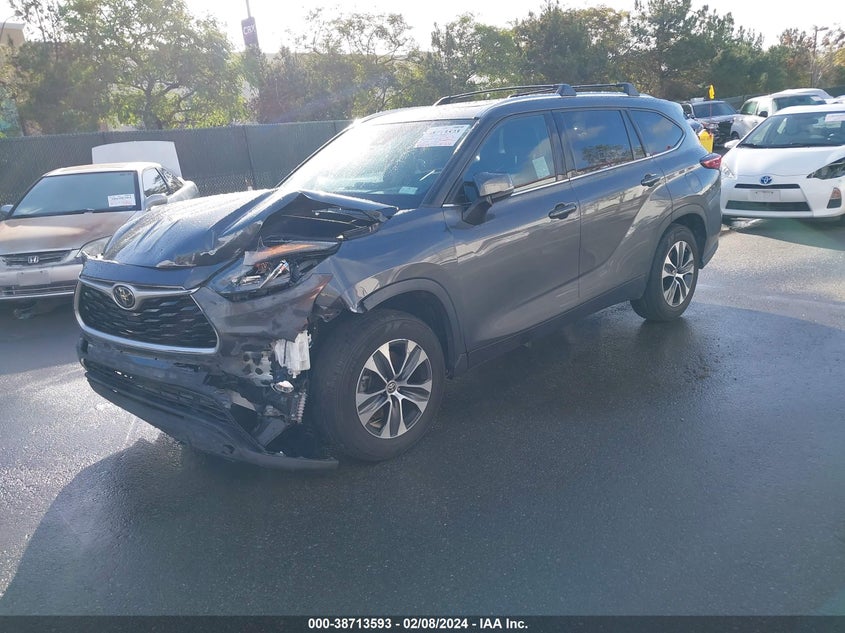 VIN 5TDHZRAH4LS506286 2020 TOYOTA HIGHLANDER XLE