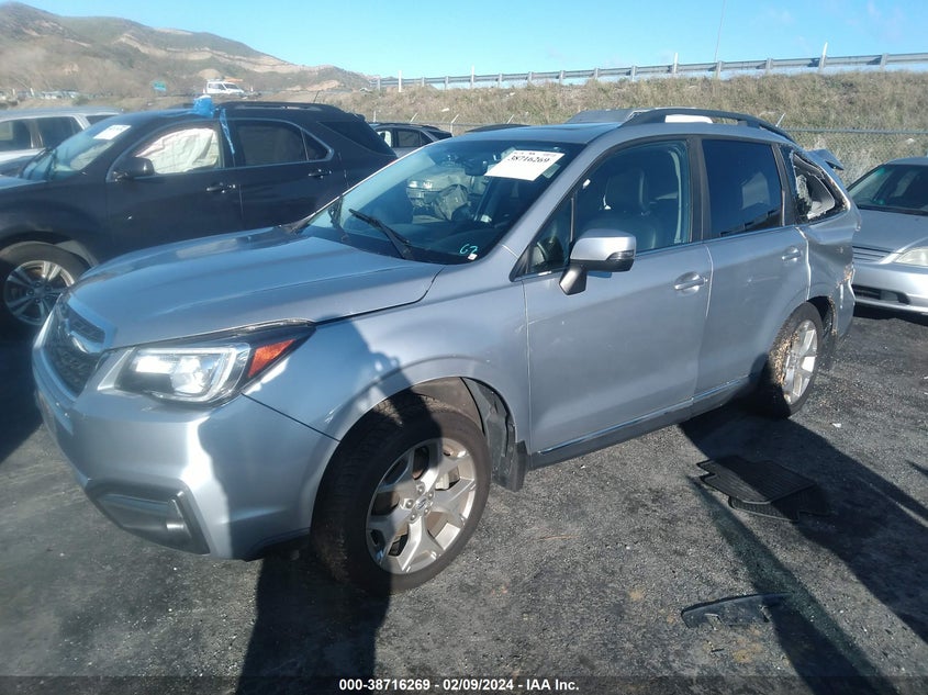 VIN JF2SJAWC5JH604757 2018 SUBARU FORESTER 2.5I TOURING