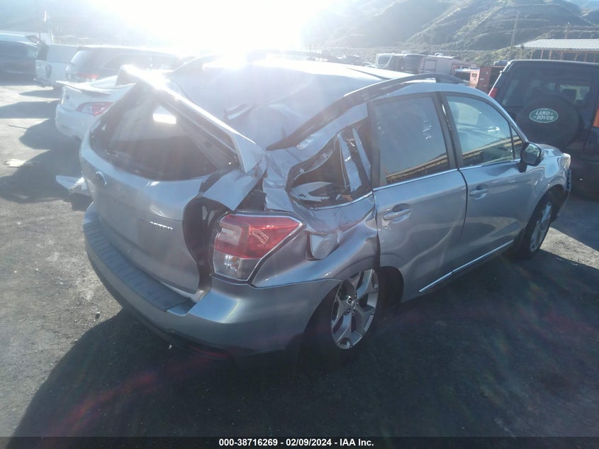 VIN JF2SJAWC5JH604757 2018 SUBARU FORESTER 2.5I TOURING