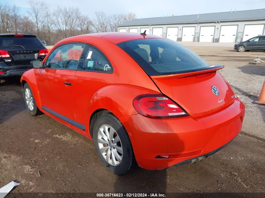 2017 Volkswagen Beetle #Pinkbeetle/1.8T Classic/1.8T S VIN: 3VWF17AT3HM629685 Lot: 38716623