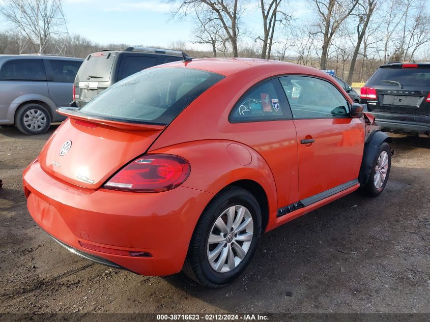 2017 Volkswagen Beetle #Pinkbeetle/1.8T Classic/1.8T S VIN: 3VWF17AT3HM629685 Lot: 38716623