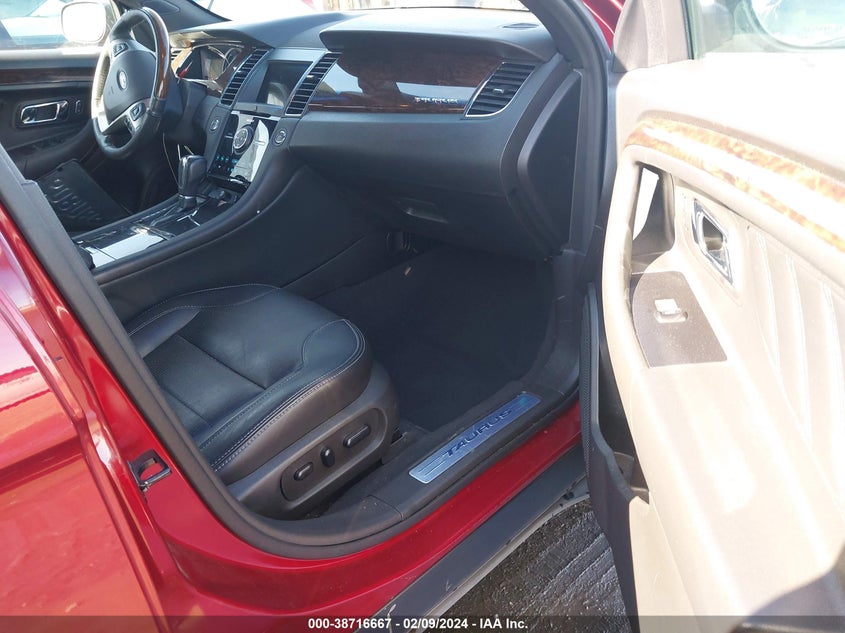 2018 FORD TAURUS LIMITED - 1FAHP2F84JG143409