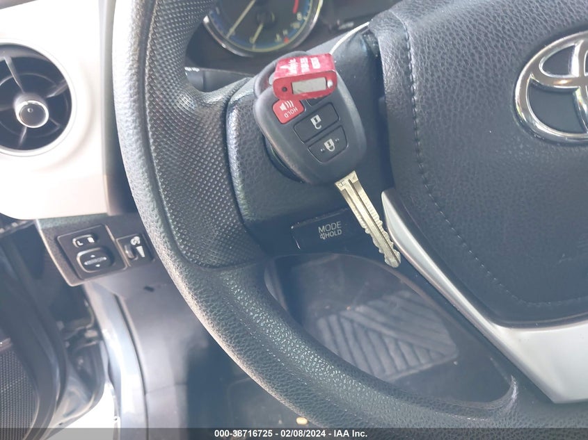 2017 TOYOTA COROLLA LE - 2T1BURHE2HC880055