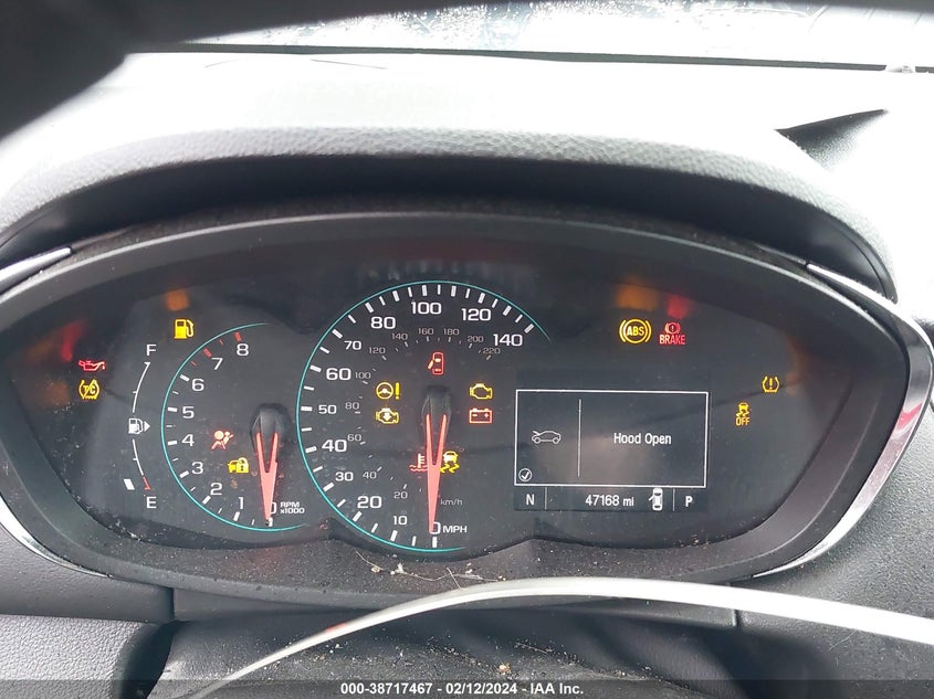 VIN KL7CJKSB3JB643823 2018 CHEVROLET TRAX LS