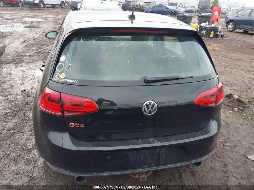 2015 VOLKSWAGEN GOLF GTI 2.0T SE W/PERFORMANCE PACKAGE 4-DOOR - 3VW447AU0FM102899