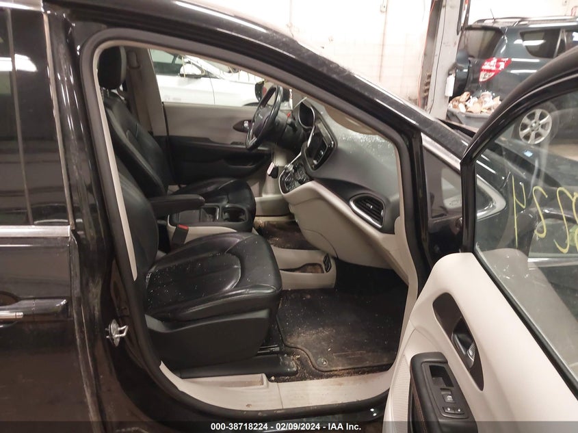 2017 CHRYSLER PACIFICA TOURING L - 2C4RC1BG8HR753274