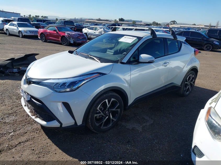 VIN JTNKHMBX9L1067239 2020 TOYOTA C-HR XLE