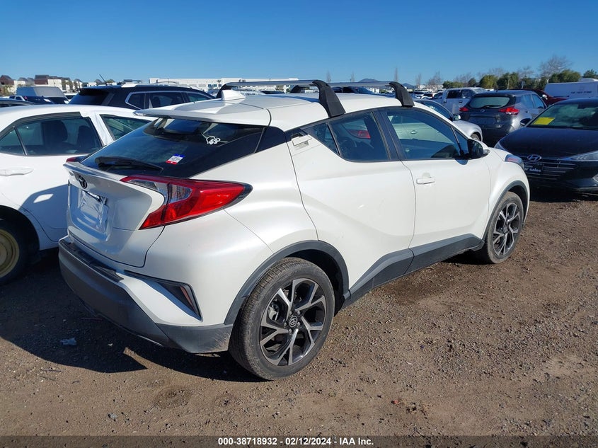 VIN JTNKHMBX9L1067239 2020 TOYOTA C-HR XLE